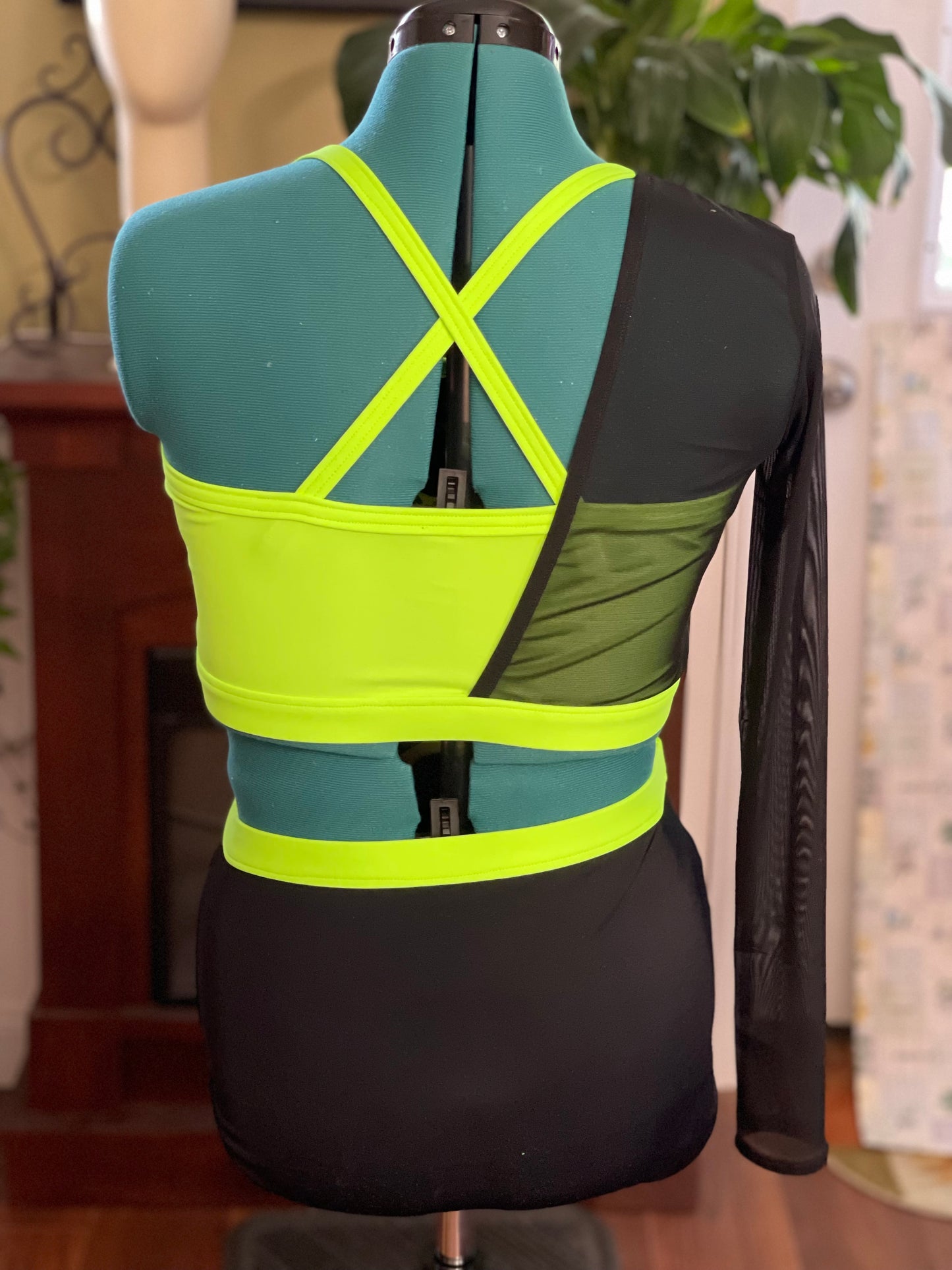 Size Adult L Zoe Dance Set