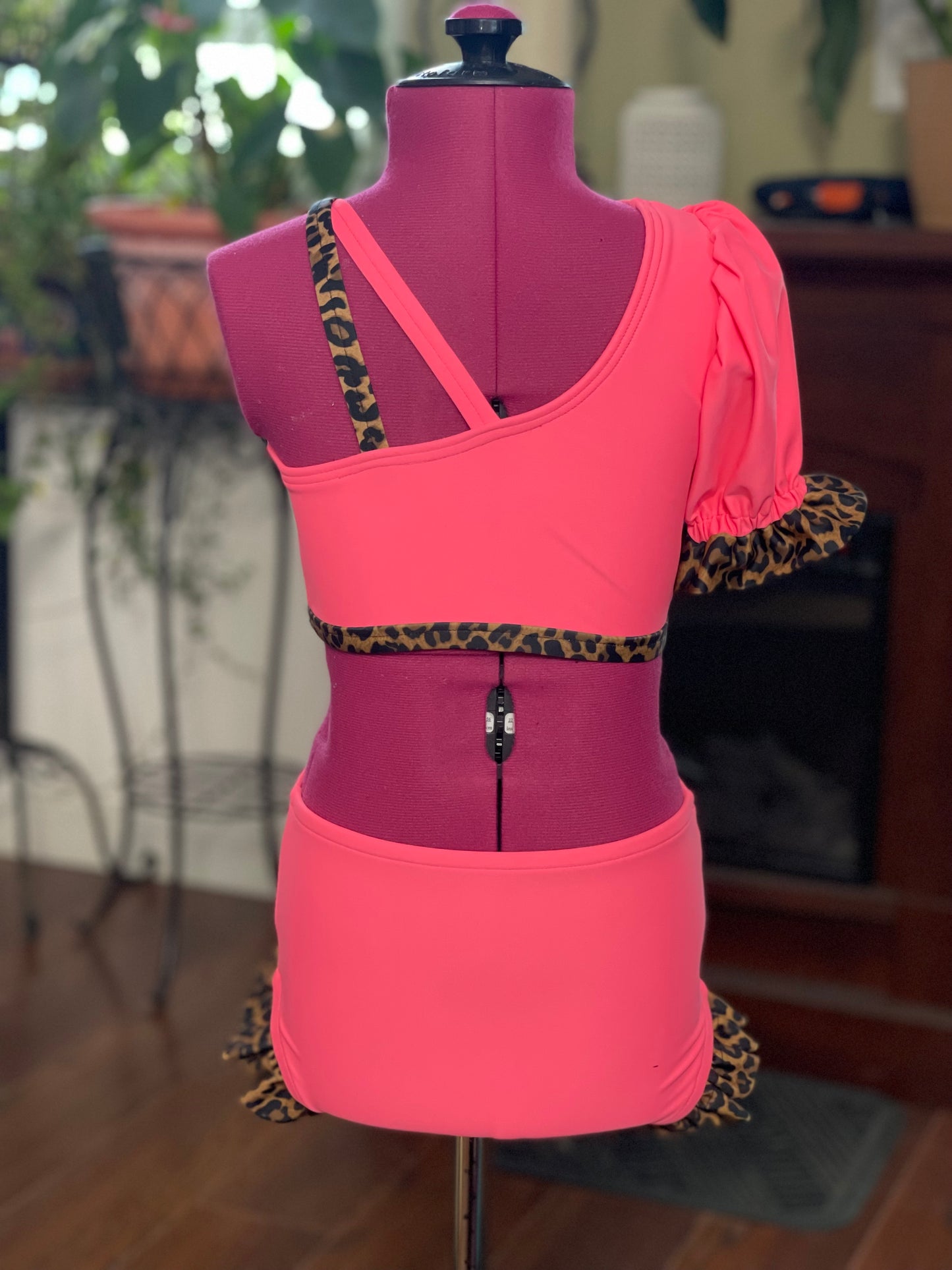 Girls Size 6 Two Piece Dance Costume Base