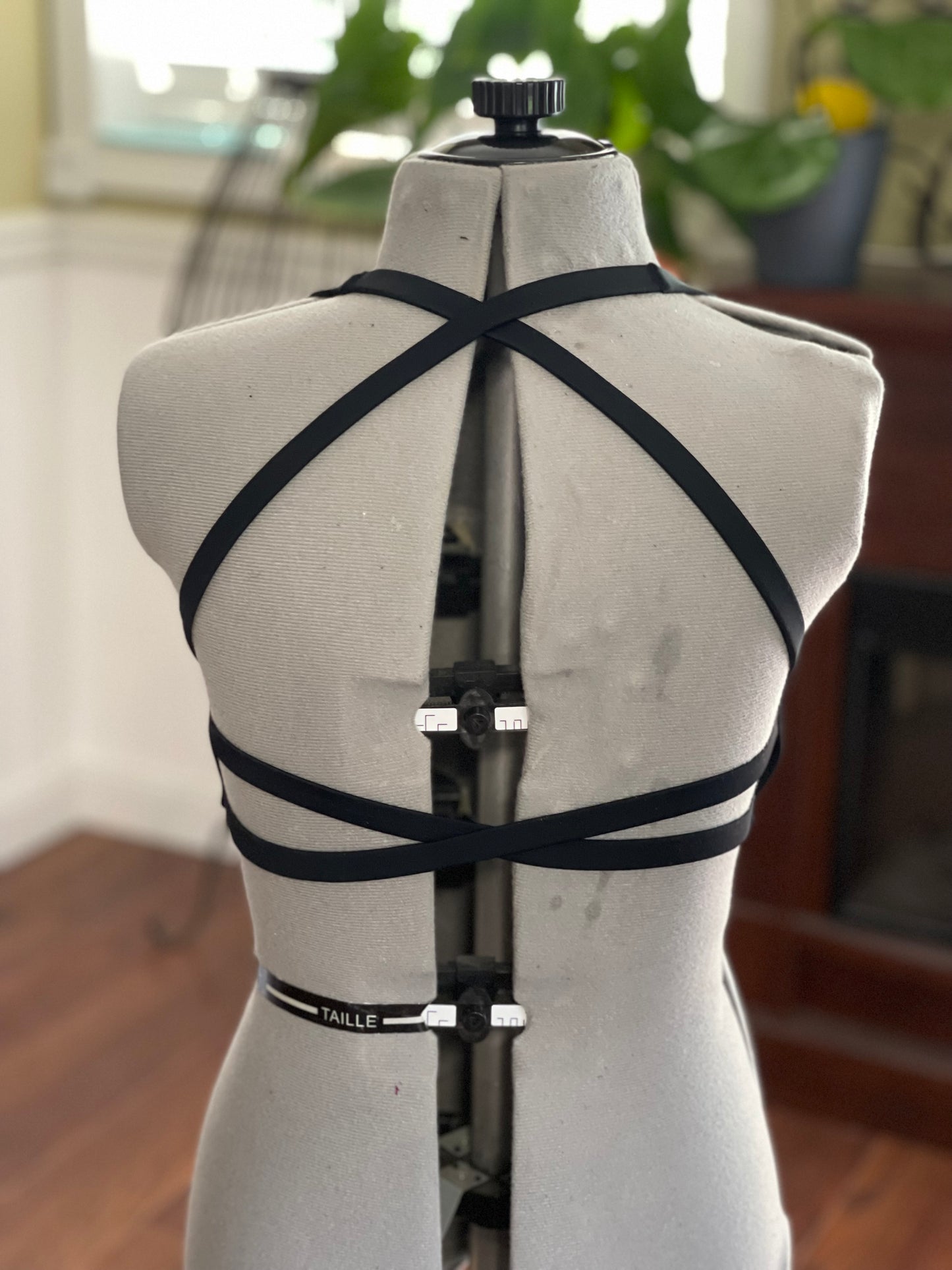 Adult Small Talia twist top