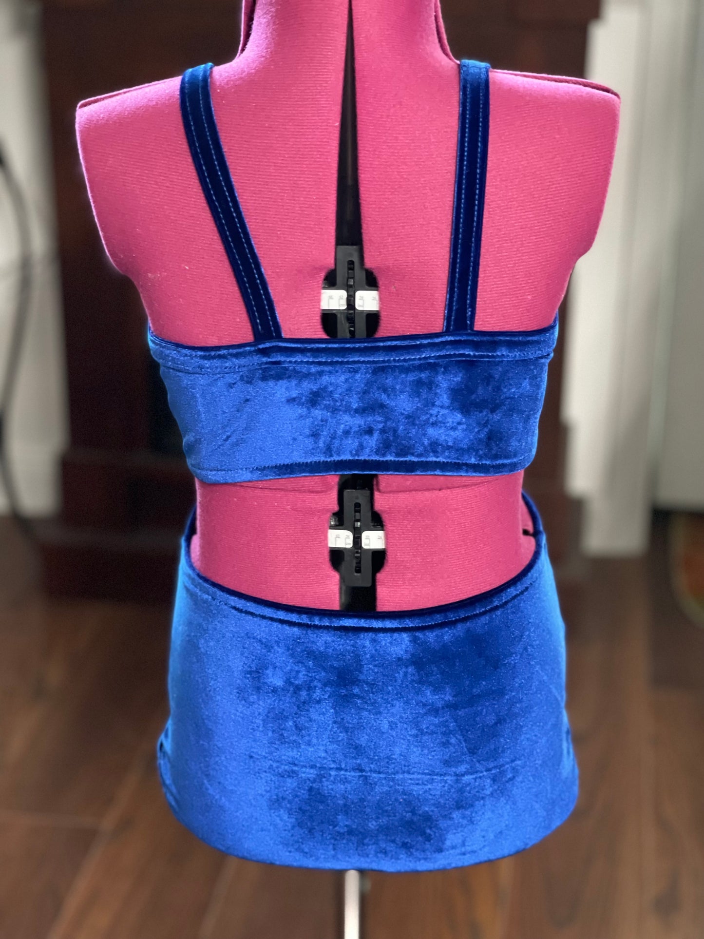 Size 10 velvet Becca Set