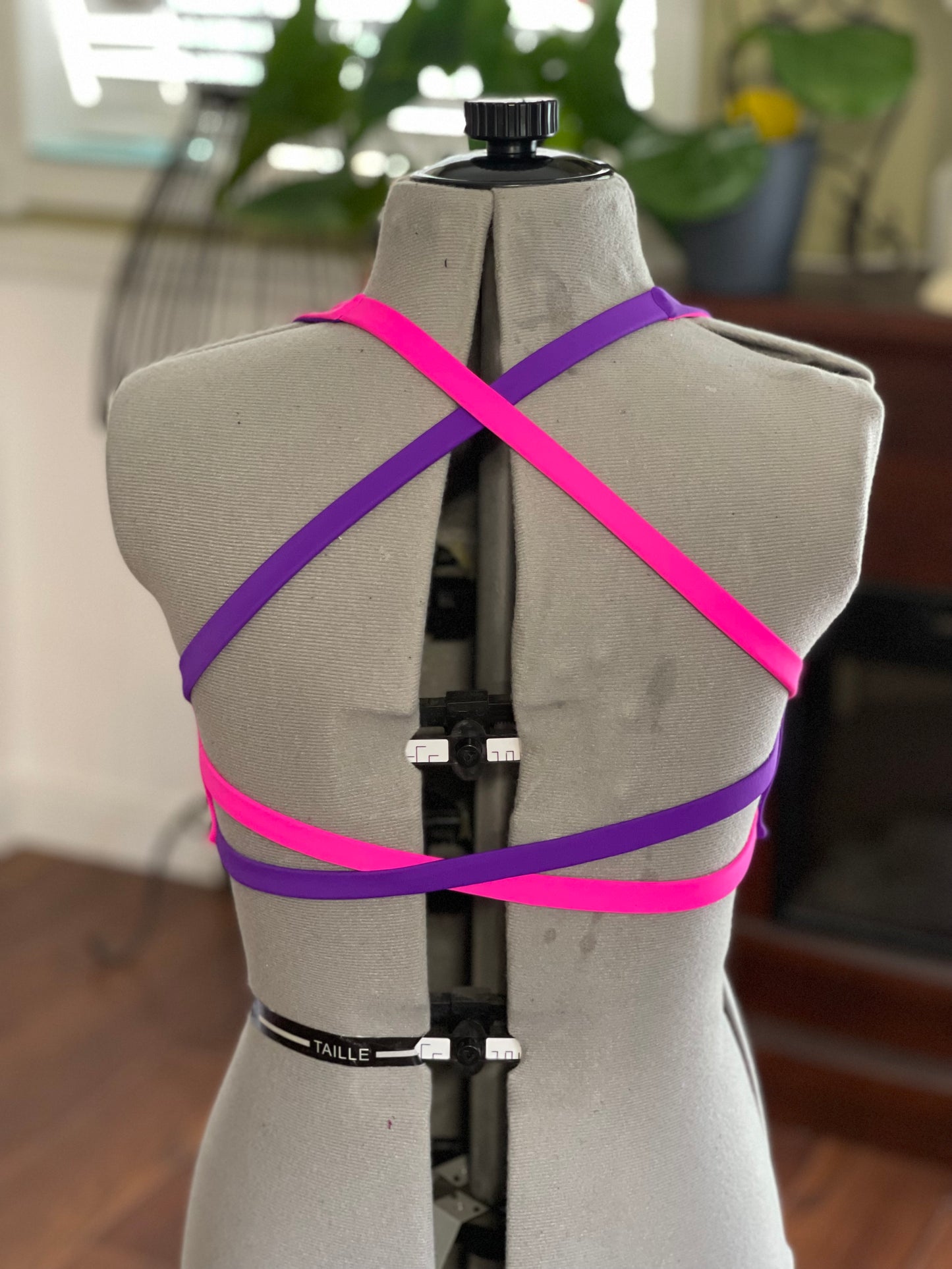 Adult Small Talia twist top