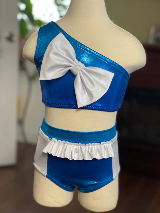 Girls size 4T Two piece dance set