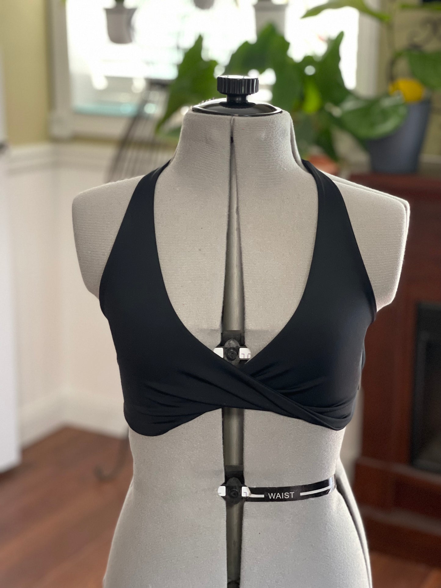 Adult Small Talia twist top